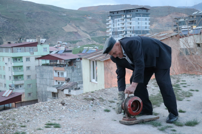 Siirt Pervari'de sirenle oruç açma geleneği 95 yıldır sürüyor